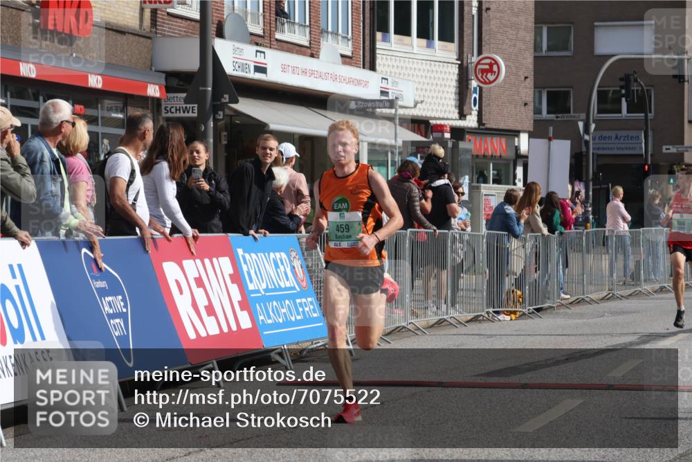 15.09.2024 - PSD Bank Halbmarathon Michael Strokosch http://msf.ph/oto/7075522 15.09.2024 11:06:47 Ziel 455, 459, 460, 461, 471, 805 meine-sportfotos.de