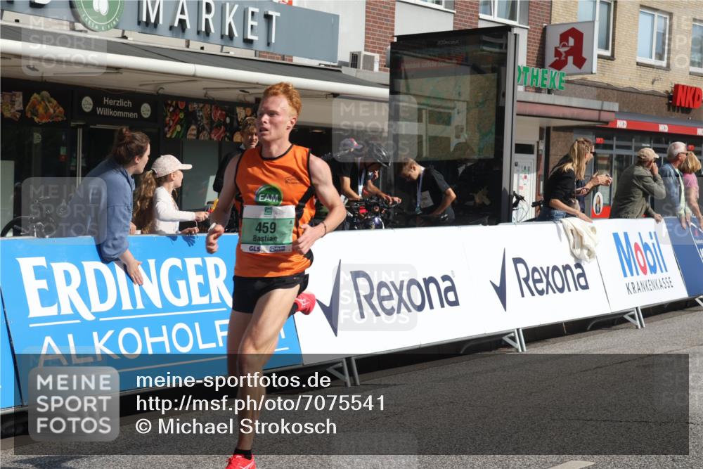 15.09.2024 - PSD Bank Halbmarathon Michael Strokosch http://msf.ph/oto/7075541 15.09.2024 11:06:49 Ziel 455, 456, 459, 460, 461, 471, 472, 805 meine-sportfotos.de