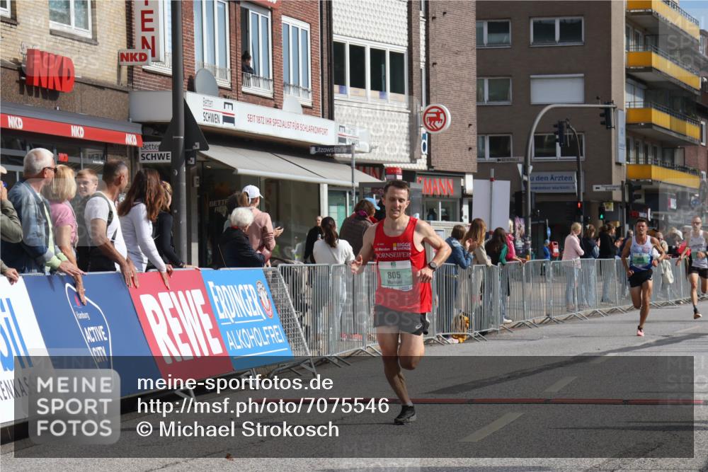 15.09.2024 - PSD Bank Halbmarathon Michael Strokosch http://msf.ph/oto/7075546 15.09.2024 11:06:49 Ziel 455, 456, 459, 460, 461, 471, 472, 805 meine-sportfotos.de