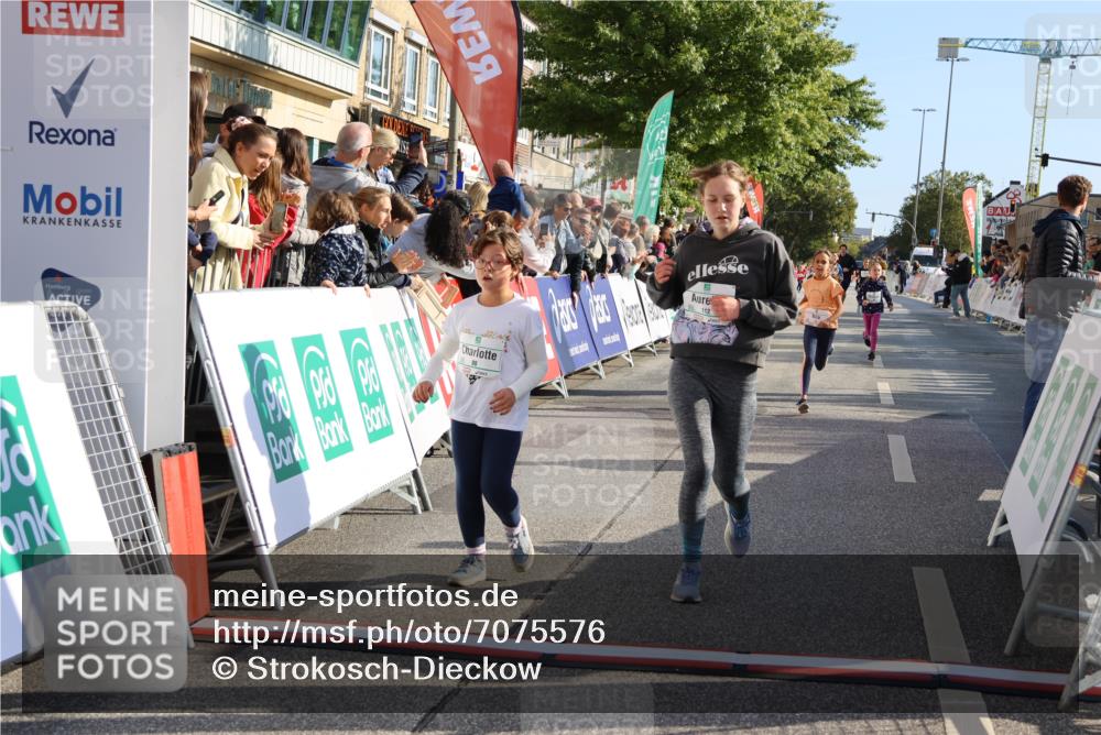 15.09.2024 - PSD Bank Halbmarathon Strokosch-Dieckow http://msf.ph/oto/7075576 15.09.2024 10:29:52 Ziel 15, 46, 60, 74, 80, 85, 111, 112, 120, 164 meine-sportfotos.de