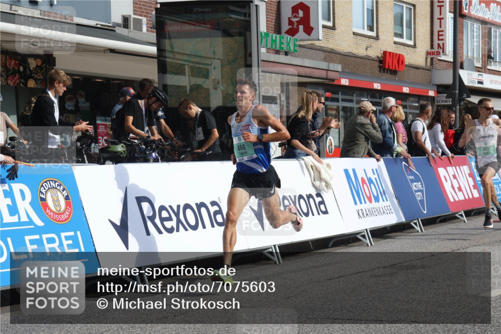 15.09.2024 - PSD Bank Halbmarathon Michael Strokosch http://msf.ph/oto/7075603 15.09.2024 11:06:54 Ziel 455, 456, 459, 460, 461, 467, 468, 472, 805 meine-sportfotos.de
