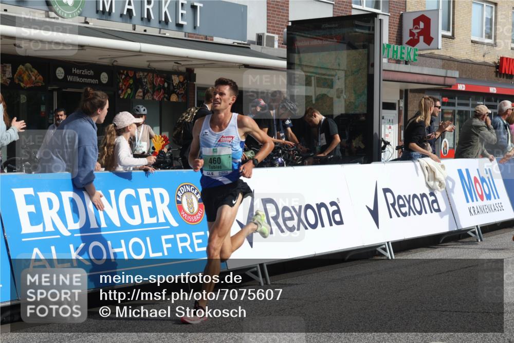 15.09.2024 - PSD Bank Halbmarathon Michael Strokosch http://msf.ph/oto/7075607 15.09.2024 11:06:55 Ziel 455, 456, 459, 460, 461, 467, 468, 472, 805 meine-sportfotos.de