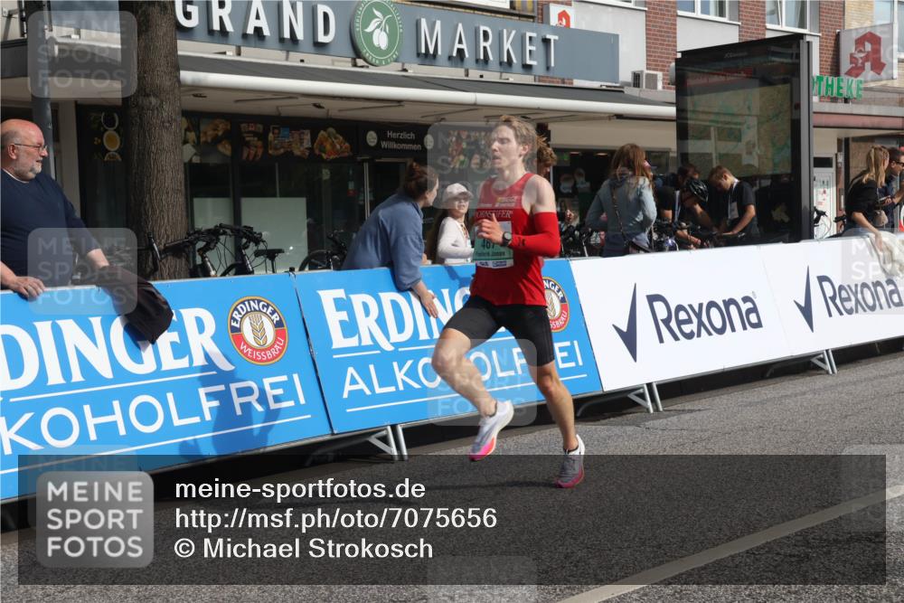 15.09.2024 - PSD Bank Halbmarathon Michael Strokosch http://msf.ph/oto/7075656 15.09.2024 11:06:58 Ziel 456, 459, 460, 467, 468, 472, 805 meine-sportfotos.de