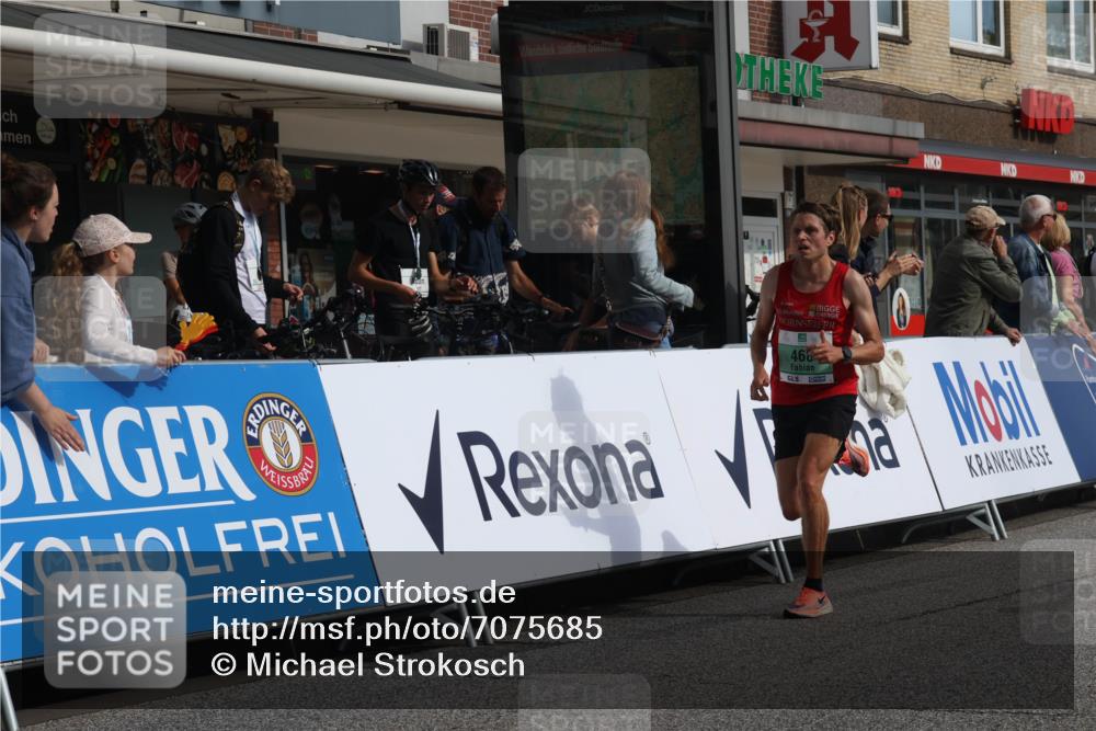 15.09.2024 - PSD Bank Halbmarathon Michael Strokosch http://msf.ph/oto/7075685 15.09.2024 11:07:01 Ziel 456, 459, 460, 465, 467, 468, 472, 805 meine-sportfotos.de