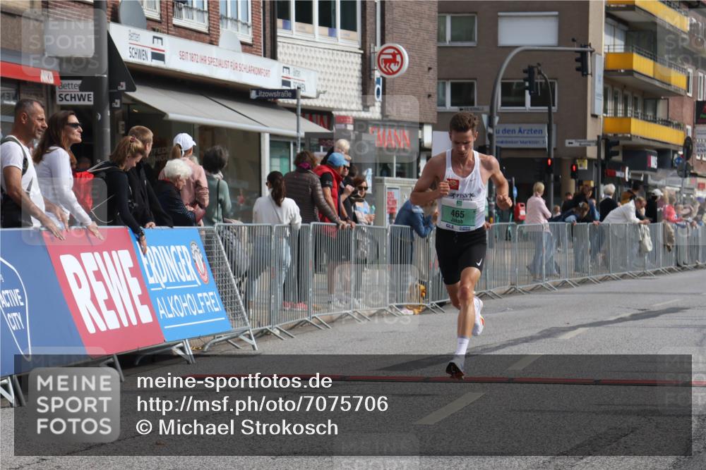 15.09.2024 - PSD Bank Halbmarathon Michael Strokosch http://msf.ph/oto/7075706 15.09.2024 11:07:05 Ziel 456, 460, 465, 467, 468, 472 meine-sportfotos.de