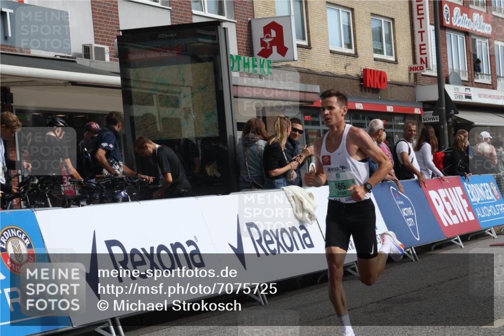 15.09.2024 - PSD Bank Halbmarathon Michael Strokosch http://msf.ph/oto/7075725 15.09.2024 11:07:06 Ziel 456, 460, 465, 467, 468, 472 meine-sportfotos.de