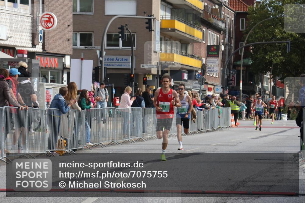 15.09.2024 - PSD Bank Halbmarathon Michael Strokosch http://msf.ph/oto/7075755 15.09.2024 11:07:14 Ziel 462, 464, 465, 468 meine-sportfotos.de