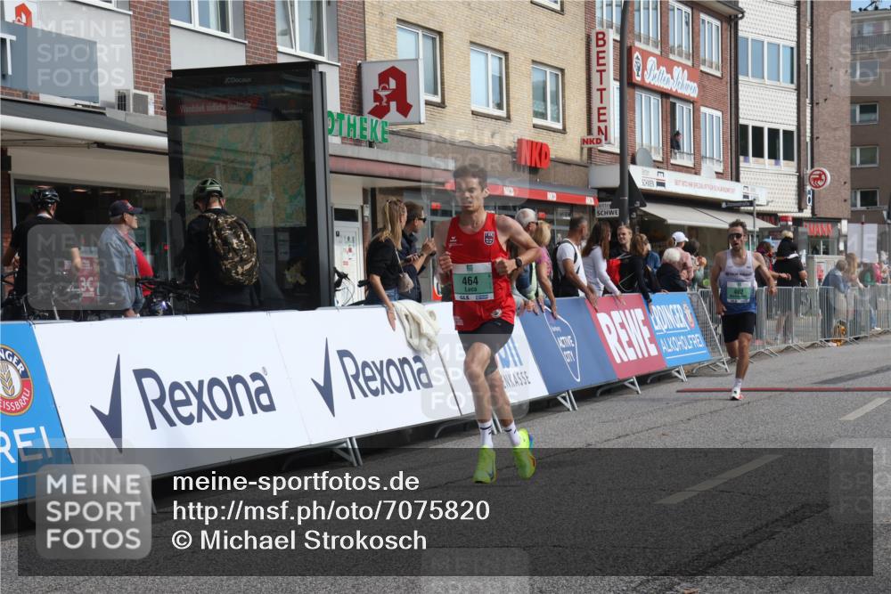 15.09.2024 - PSD Bank Halbmarathon Michael Strokosch http://msf.ph/oto/7075820 15.09.2024 11:07:18 Ziel 462, 464, 465, 482 meine-sportfotos.de