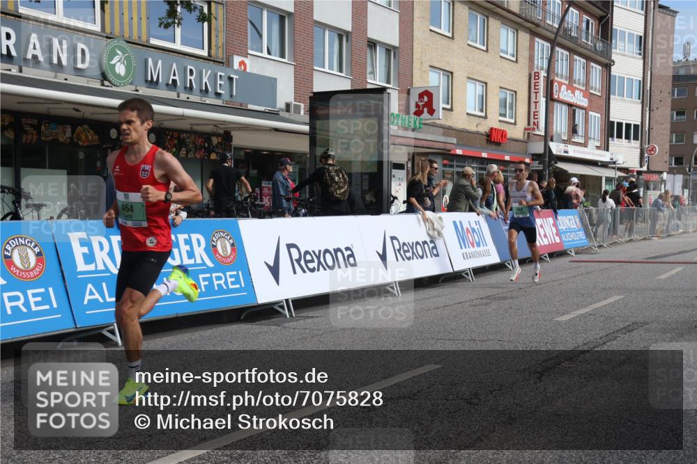 15.09.2024 - PSD Bank Halbmarathon Michael Strokosch http://msf.ph/oto/7075828 15.09.2024 11:07:19 Ziel 462, 464, 465, 469, 482 meine-sportfotos.de