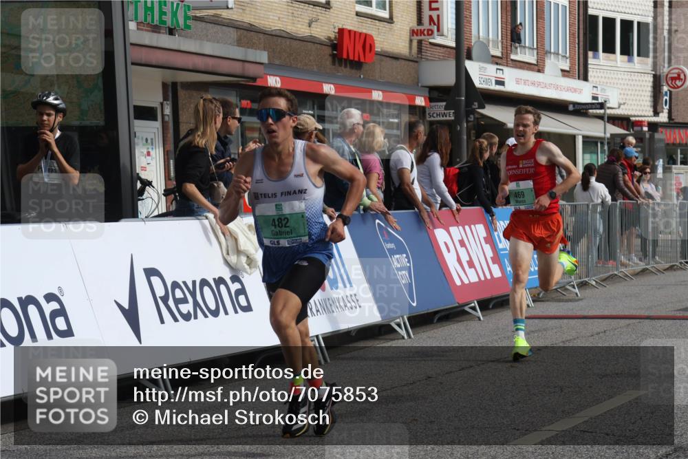 15.09.2024 - PSD Bank Halbmarathon Michael Strokosch http://msf.ph/oto/7075853 15.09.2024 11:07:26 Ziel 462, 464, 469, 476, 482 meine-sportfotos.de