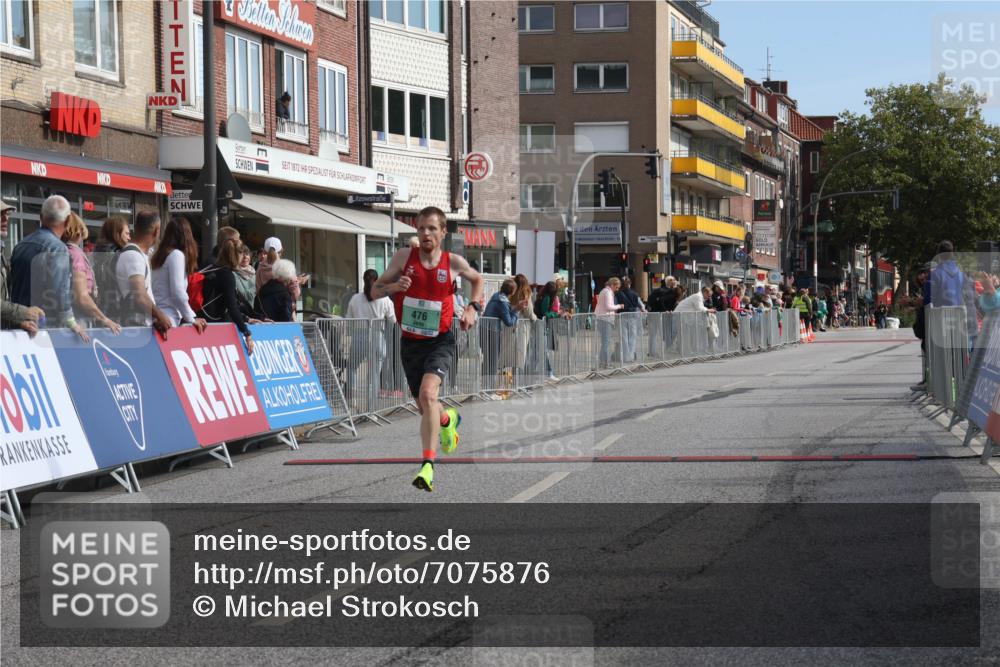 15.09.2024 - PSD Bank Halbmarathon Michael Strokosch http://msf.ph/oto/7075876 15.09.2024 11:07:28 Ziel 462, 464, 469, 476, 482 meine-sportfotos.de