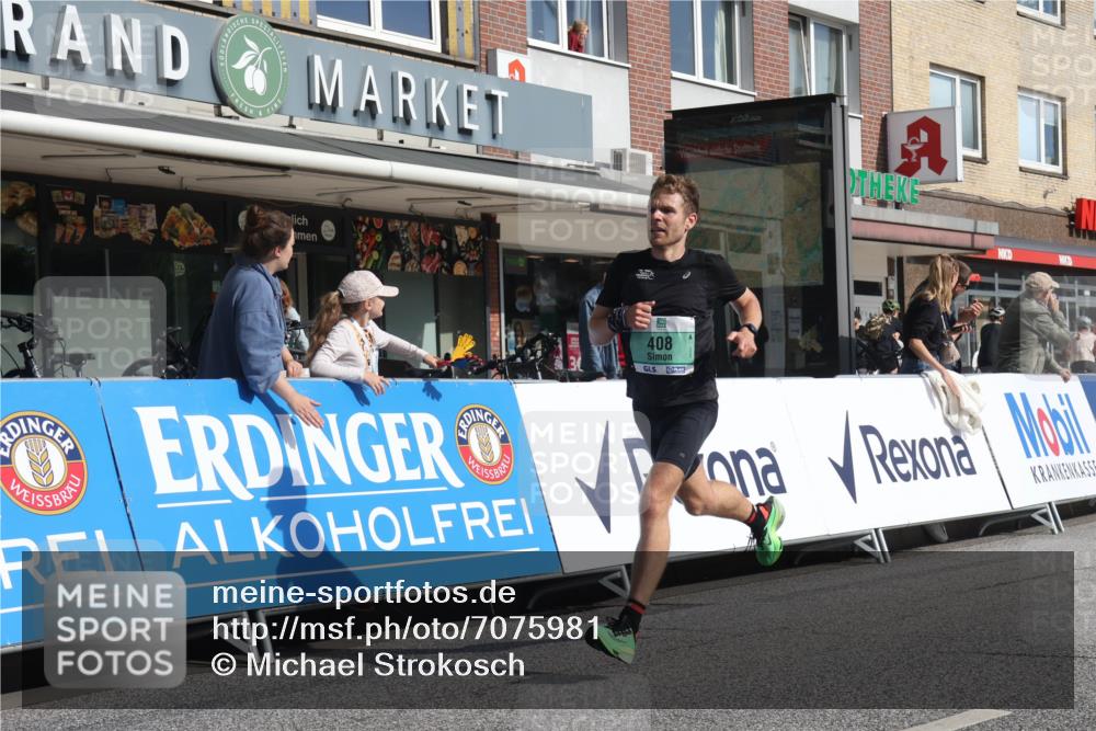 15.09.2024 - PSD Bank Halbmarathon Michael Strokosch http://msf.ph/oto/7075981 15.09.2024 11:08:02 Ziel 403, 408, 479, 483 meine-sportfotos.de