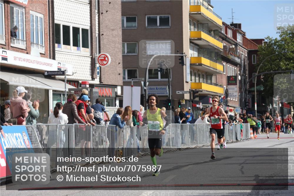15.09.2024 - PSD Bank Halbmarathon Michael Strokosch http://msf.ph/oto/7075987 15.09.2024 11:08:04 Ziel 403, 408, 479, 483 meine-sportfotos.de