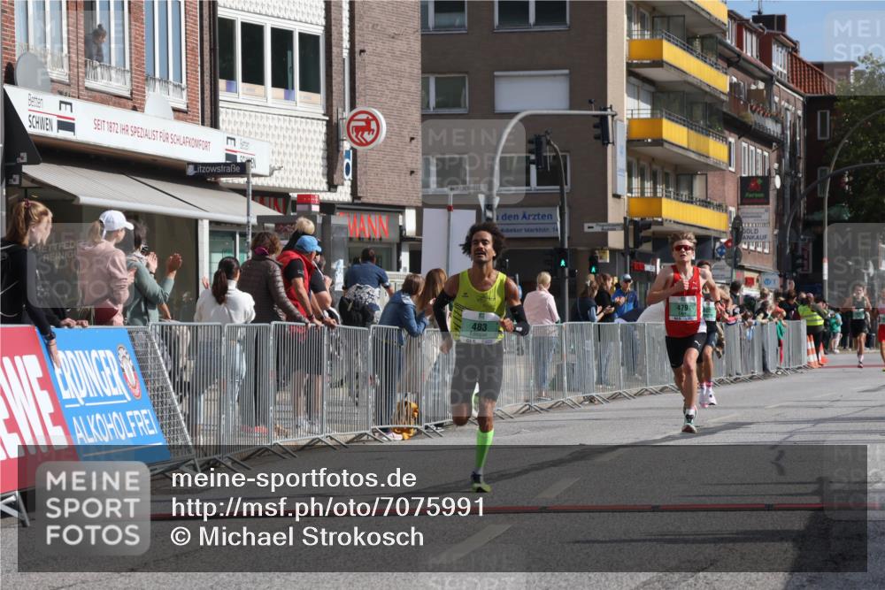 15.09.2024 - PSD Bank Halbmarathon Michael Strokosch http://msf.ph/oto/7075991 15.09.2024 11:08:04 Ziel 403, 408, 479, 483 meine-sportfotos.de