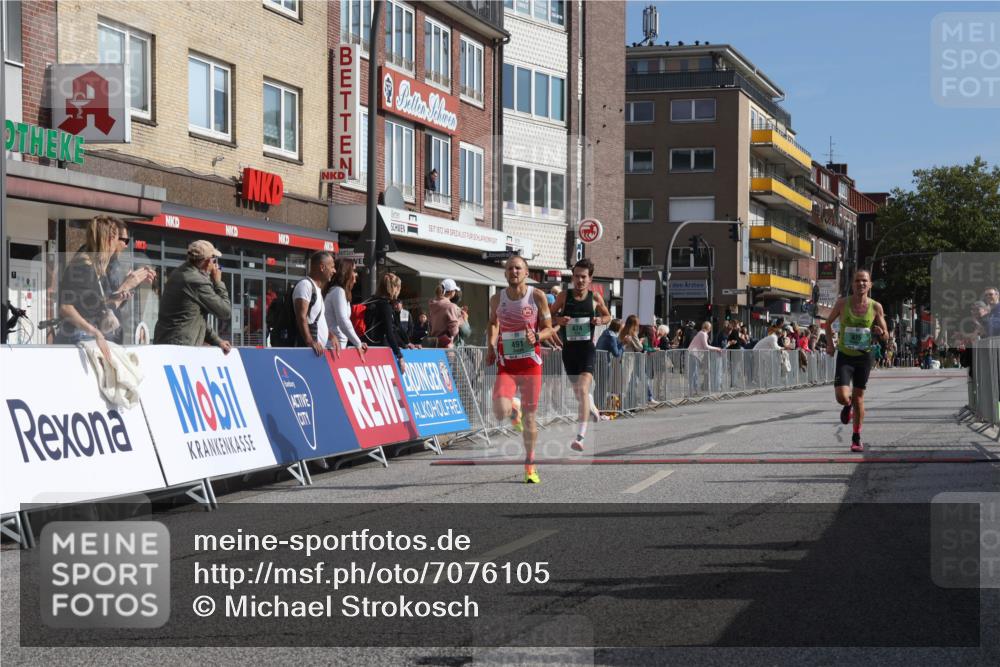15.09.2024 - PSD Bank Halbmarathon Michael Strokosch http://msf.ph/oto/7076105 15.09.2024 11:08:14 Ziel 403, 408, 474, 475, 479, 483, 491 meine-sportfotos.de