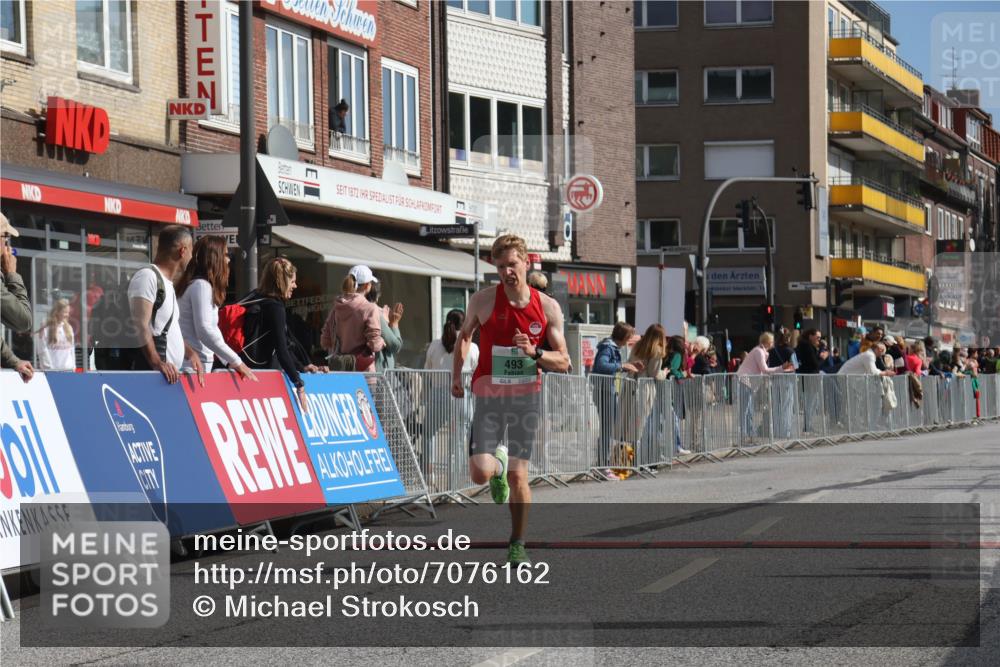 15.09.2024 - PSD Bank Halbmarathon Michael Strokosch http://msf.ph/oto/7076162 15.09.2024 11:08:21 Ziel 403, 474, 475, 491, 493, 1076 meine-sportfotos.de