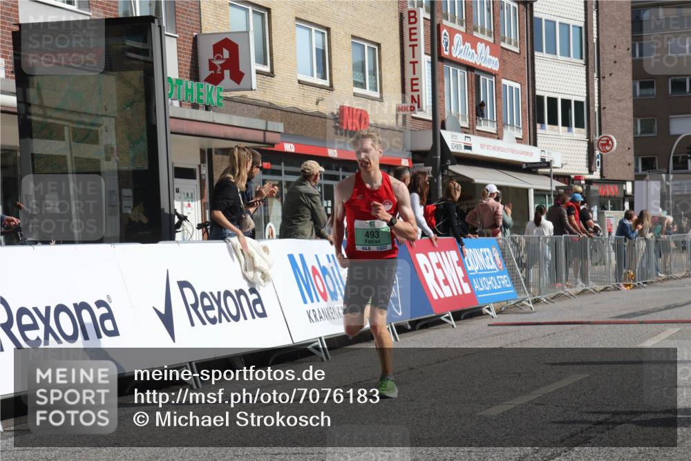 15.09.2024 - PSD Bank Halbmarathon Michael Strokosch http://msf.ph/oto/7076183 15.09.2024 11:08:22 Ziel 403, 474, 475, 491, 493, 1076 meine-sportfotos.de
