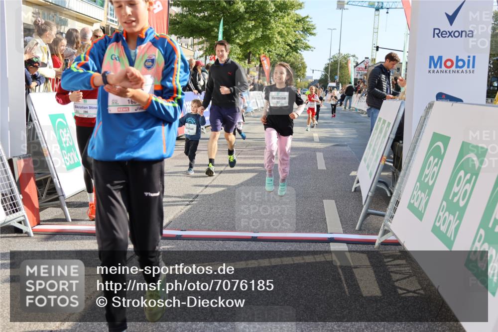 15.09.2024 - PSD Bank Halbmarathon Strokosch-Dieckow http://msf.ph/oto/7076185 15.09.2024 10:30:04 Ziel 3, 15, 46, 60, 63, 74, 80, 164, 168, 171, 185, 218, 225, 246, 286 meine-sportfotos.de