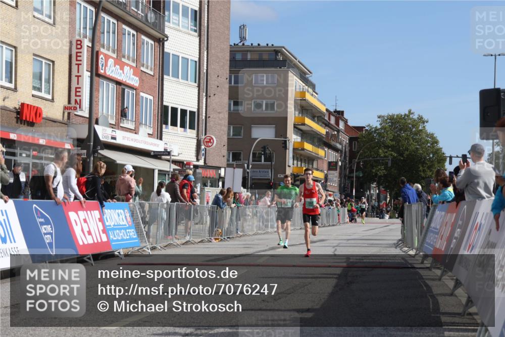 15.09.2024 - PSD Bank Halbmarathon Michael Strokosch http://msf.ph/oto/7076247 15.09.2024 11:08:30 Ziel 477, 487, 493, 562, 1076 meine-sportfotos.de