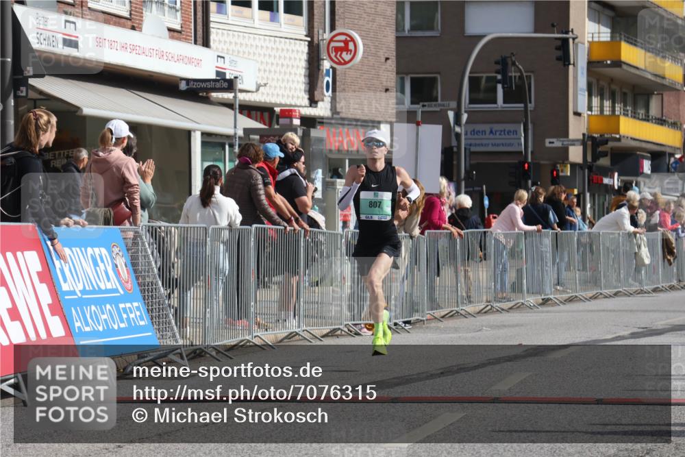 15.09.2024 - PSD Bank Halbmarathon Michael Strokosch http://msf.ph/oto/7076315 15.09.2024 11:08:38 Ziel 477, 487, 562, 807, 1076 meine-sportfotos.de