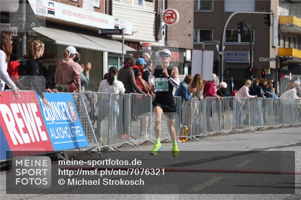 15.09.2024 - PSD Bank Halbmarathon Michael Strokosch http://msf.ph/oto/7076321 15.09.2024 11:08:38 Ziel 477, 487, 562, 807, 1076 meine-sportfotos.de