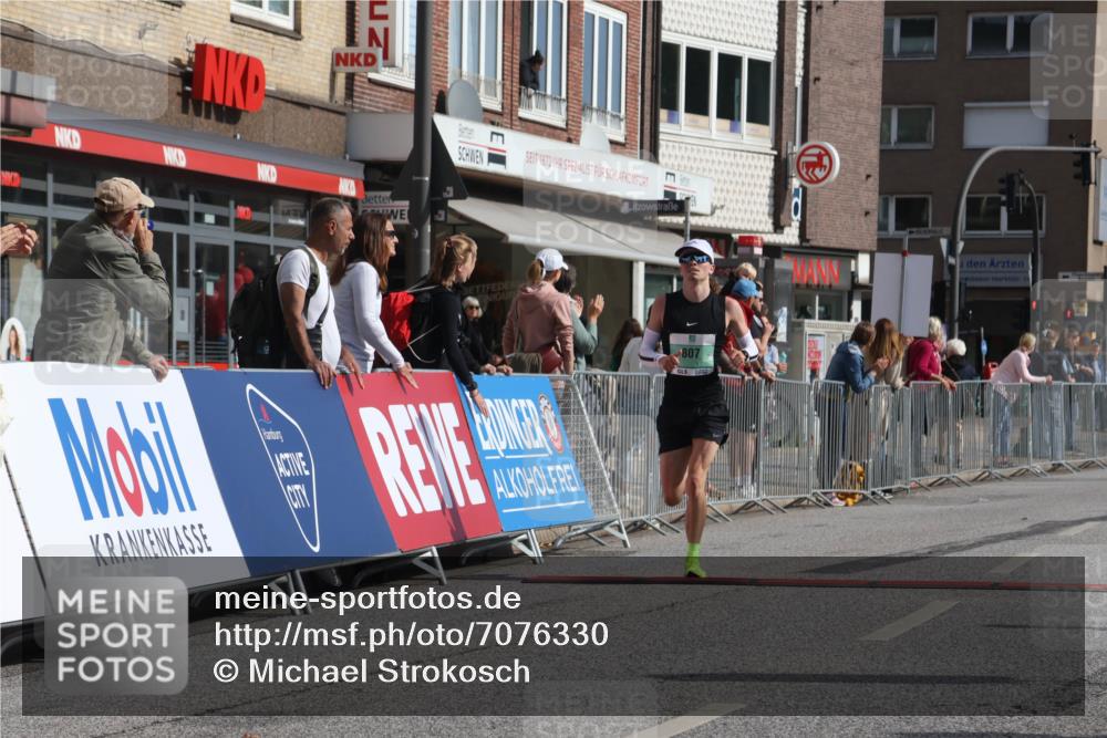 15.09.2024 - PSD Bank Halbmarathon Michael Strokosch http://msf.ph/oto/7076330 15.09.2024 11:08:39 Ziel 477, 487, 562, 807, 1076 meine-sportfotos.de