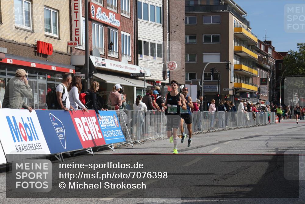 15.09.2024 - PSD Bank Halbmarathon Michael Strokosch http://msf.ph/oto/7076398 15.09.2024 11:08:50 Ziel 496, 525, 807 meine-sportfotos.de