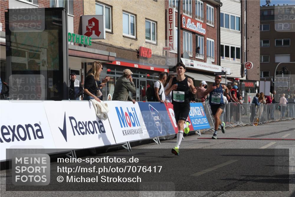 15.09.2024 - PSD Bank Halbmarathon Michael Strokosch http://msf.ph/oto/7076417 15.09.2024 11:08:51 Ziel 496, 525, 807 meine-sportfotos.de