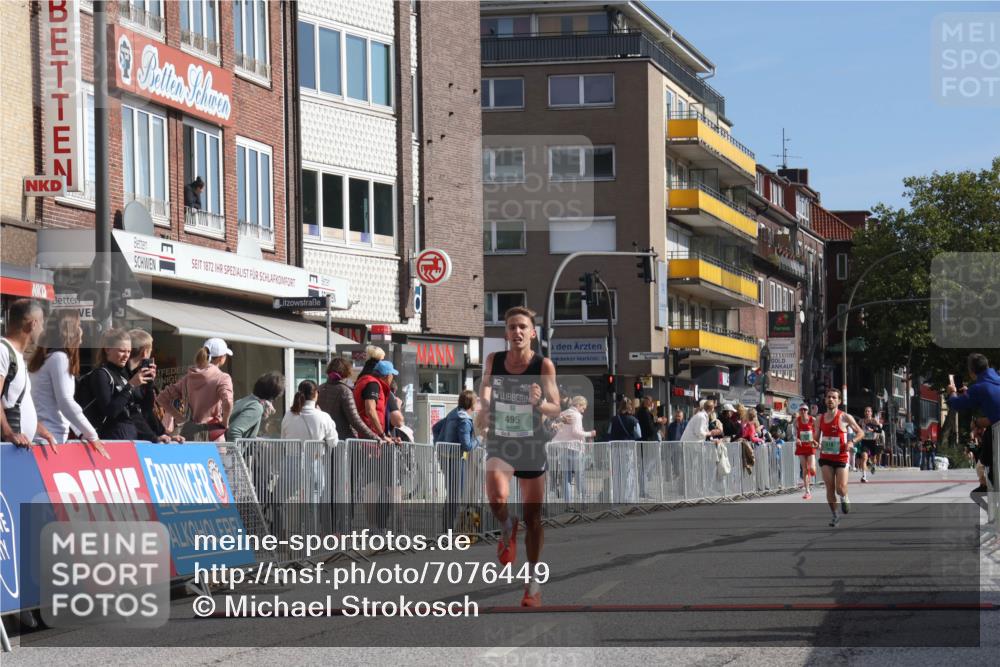 15.09.2024 - PSD Bank Halbmarathon Michael Strokosch http://msf.ph/oto/7076449 15.09.2024 11:08:59 Ziel 495, 496, 510, 525 meine-sportfotos.de