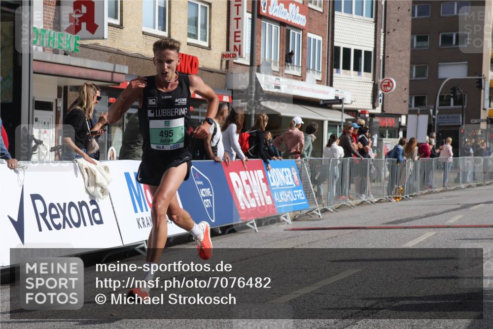 15.09.2024 - PSD Bank Halbmarathon Michael Strokosch http://msf.ph/oto/7076482 15.09.2024 11:09:01 Ziel 495, 496, 510, 525, 529 meine-sportfotos.de