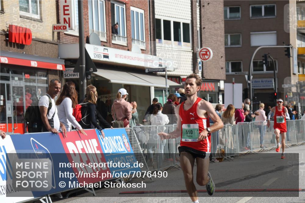 15.09.2024 - PSD Bank Halbmarathon Michael Strokosch http://msf.ph/oto/7076490 15.09.2024 11:09:04 Ziel 495, 496, 499, 510, 525, 529 meine-sportfotos.de