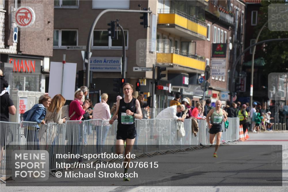 15.09.2024 - PSD Bank Halbmarathon Michael Strokosch http://msf.ph/oto/7076615 15.09.2024 11:09:22 Ziel 402, 499, 505 meine-sportfotos.de