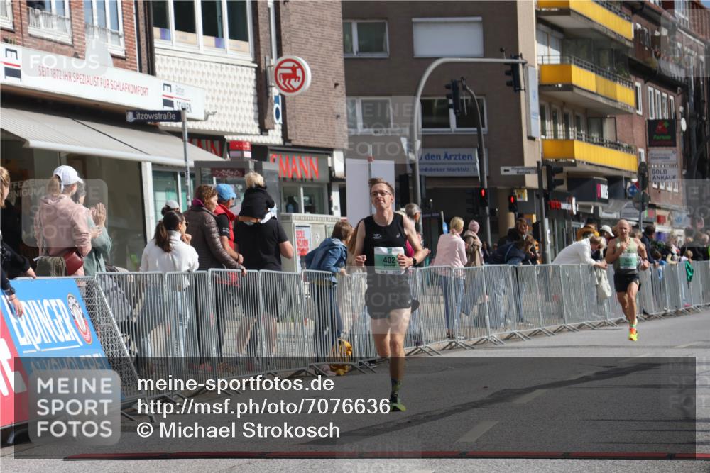 15.09.2024 - PSD Bank Halbmarathon Michael Strokosch http://msf.ph/oto/7076636 15.09.2024 11:09:23 Ziel 402, 499, 505 meine-sportfotos.de