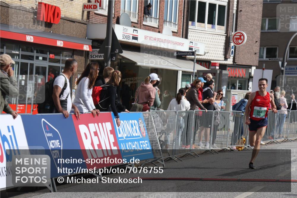 15.09.2024 - PSD Bank Halbmarathon Michael Strokosch http://msf.ph/oto/7076755 15.09.2024 11:09:43 Ziel 480, 504 meine-sportfotos.de