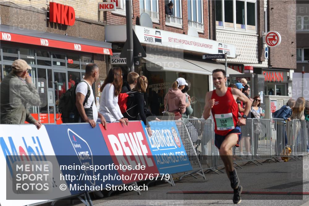 15.09.2024 - PSD Bank Halbmarathon Michael Strokosch http://msf.ph/oto/7076779 15.09.2024 11:09:44 Ziel 480, 504 meine-sportfotos.de