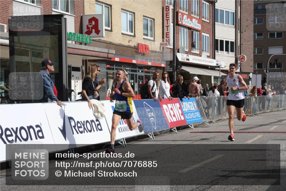 15.09.2024 - PSD Bank Halbmarathon Michael Strokosch http://msf.ph/oto/7076885 15.09.2024 11:09:55 Ziel 470, 473, 480, 490, 504, 514, 531 meine-sportfotos.de