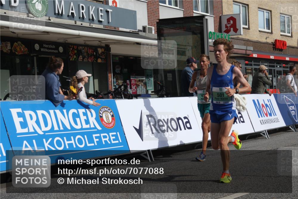 15.09.2024 - PSD Bank Halbmarathon Michael Strokosch http://msf.ph/oto/7077088 15.09.2024 11:10:14 Ziel 463, 478, 484, 501, 507, 519 meine-sportfotos.de