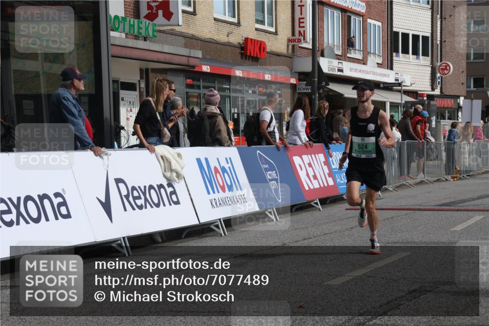 15.09.2024 - PSD Bank Halbmarathon Michael Strokosch http://msf.ph/oto/7077489 15.09.2024 11:11:01 Ziel 481, 513, 523, 524, 543 meine-sportfotos.de
