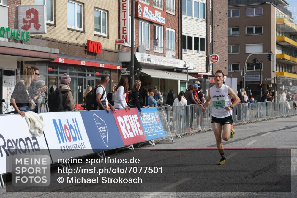 15.09.2024 - PSD Bank Halbmarathon Michael Strokosch http://msf.ph/oto/7077501 15.09.2024 11:11:03 Ziel 481, 513, 523, 524, 543 meine-sportfotos.de