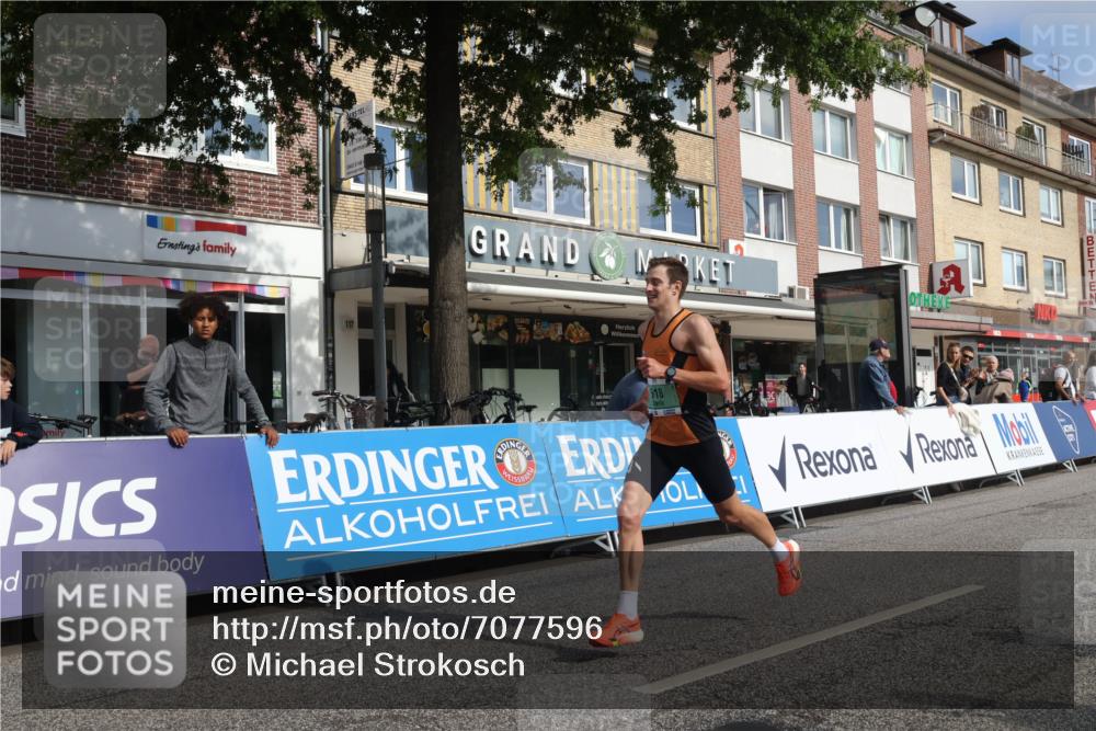 15.09.2024 - PSD Bank Halbmarathon Michael Strokosch http://msf.ph/oto/7077596 15.09.2024 11:11:13 Ziel 513, 518, 523, 524, 543 meine-sportfotos.de