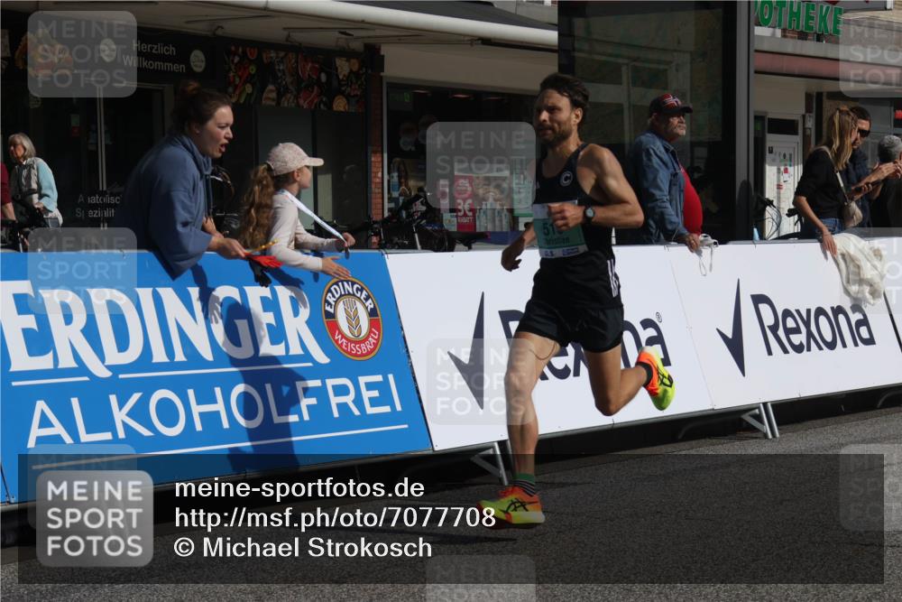 15.09.2024 - PSD Bank Halbmarathon Michael Strokosch http://msf.ph/oto/7077708 15.09.2024 11:11:32 Ziel 515, 516, 548 meine-sportfotos.de