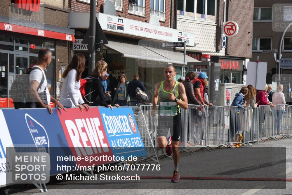 15.09.2024 - PSD Bank Halbmarathon Michael Strokosch http://msf.ph/oto/7077776 15.09.2024 11:11:39 Ziel 485, 515, 516, 539, 548 meine-sportfotos.de