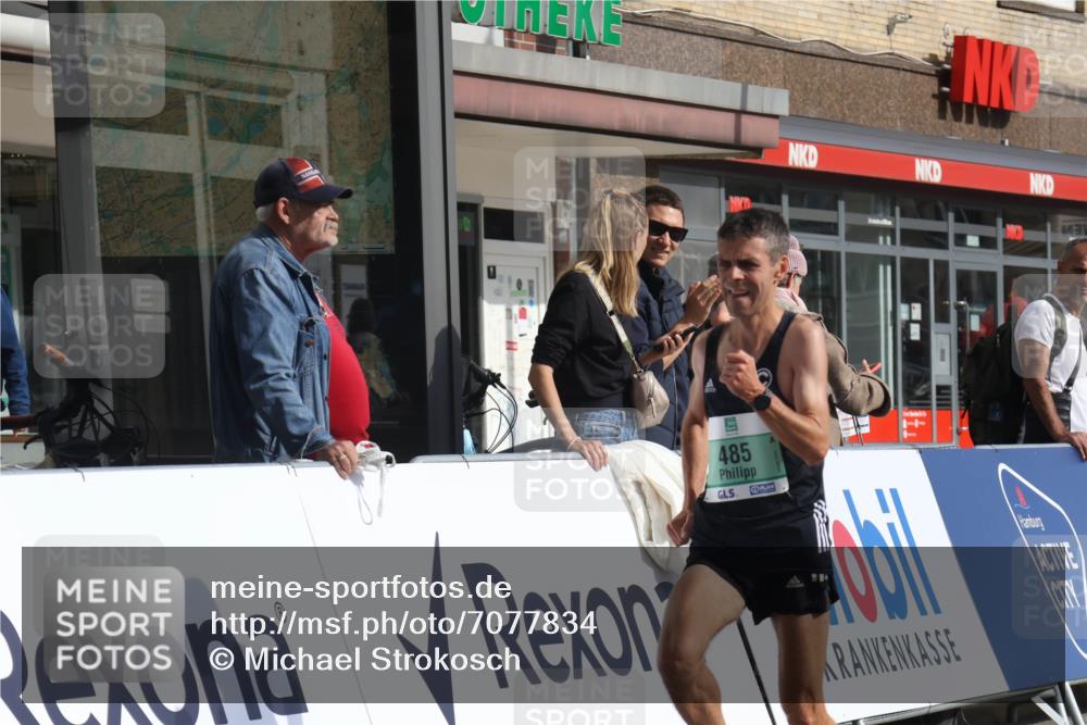 15.09.2024 - PSD Bank Halbmarathon Michael Strokosch http://msf.ph/oto/7077834 15.09.2024 11:11:44 Ziel 485, 516, 539, 548 meine-sportfotos.de