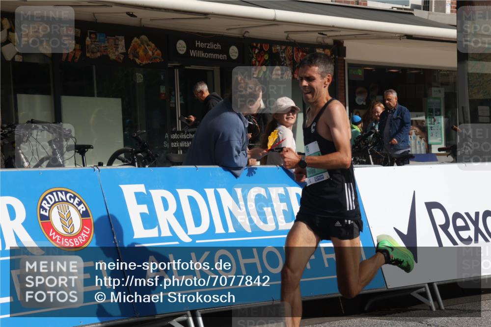 15.09.2024 - PSD Bank Halbmarathon Michael Strokosch http://msf.ph/oto/7077842 15.09.2024 11:11:44 Ziel 485, 516, 539, 548 meine-sportfotos.de
