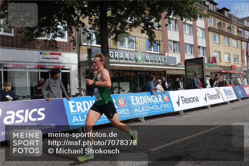 15.09.2024 - PSD Bank Halbmarathon Michael Strokosch http://msf.ph/oto/7078378 15.09.2024 11:12:48 Ziel 517, 554, 566 meine-sportfotos.de
