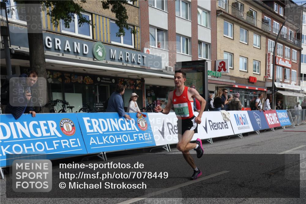 15.09.2024 - PSD Bank Halbmarathon Michael Strokosch http://msf.ph/oto/7078449 15.09.2024 11:12:56 Ziel 517, 547, 554 meine-sportfotos.de