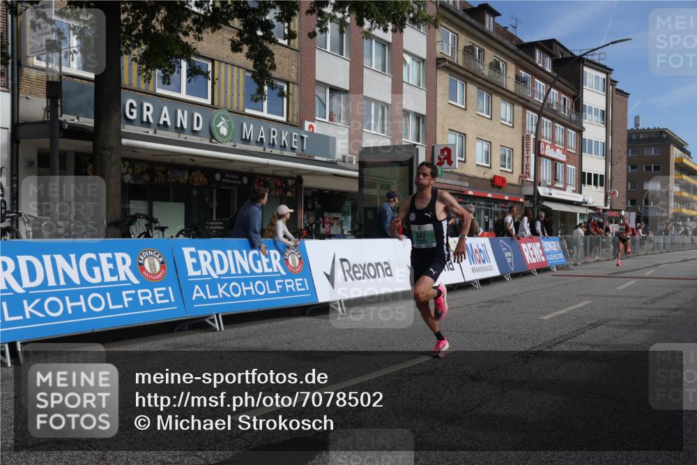 15.09.2024 - PSD Bank Halbmarathon Michael Strokosch http://msf.ph/oto/7078502 15.09.2024 11:13:04 Ziel 517, 547, 844 meine-sportfotos.de