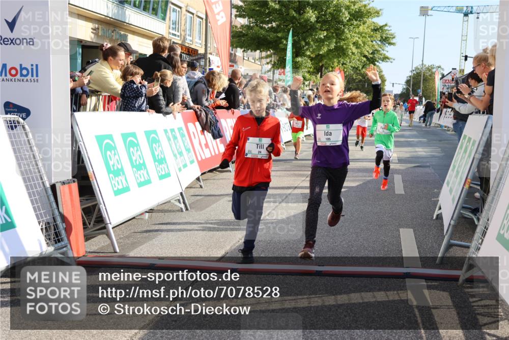 15.09.2024 - PSD Bank Halbmarathon Strokosch-Dieckow http://msf.ph/oto/7078528 15.09.2024 10:31:21 Ziel 24, 25, 38, 104, 105, 126, 141, 207, 277, 287 meine-sportfotos.de