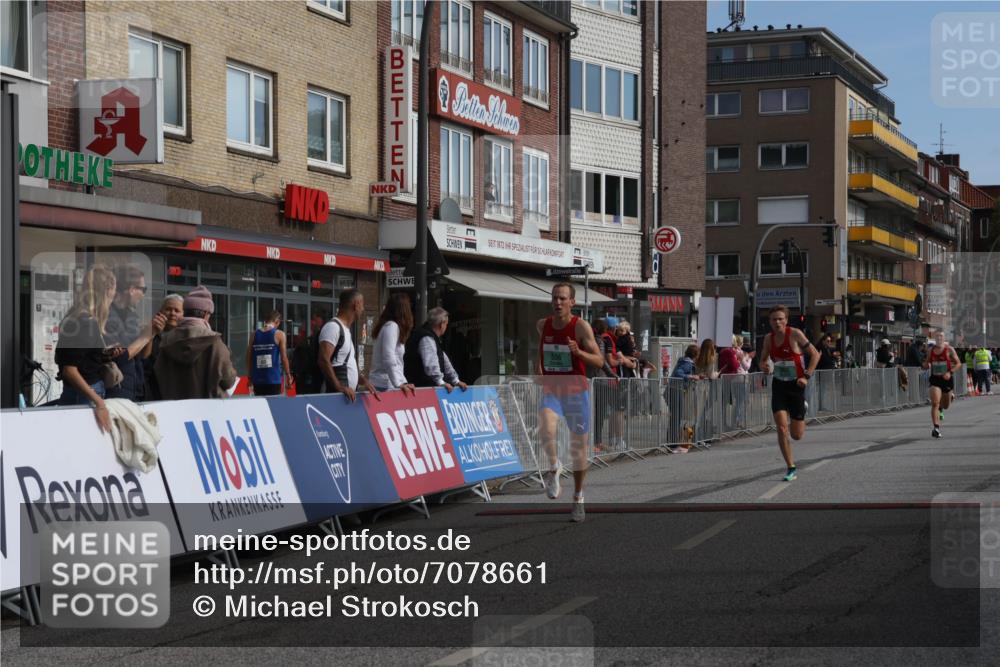 15.09.2024 - PSD Bank Halbmarathon Michael Strokosch http://msf.ph/oto/7078661 15.09.2024 11:13:23 Ziel 553, 555, 556, 594, 603, 657 meine-sportfotos.de