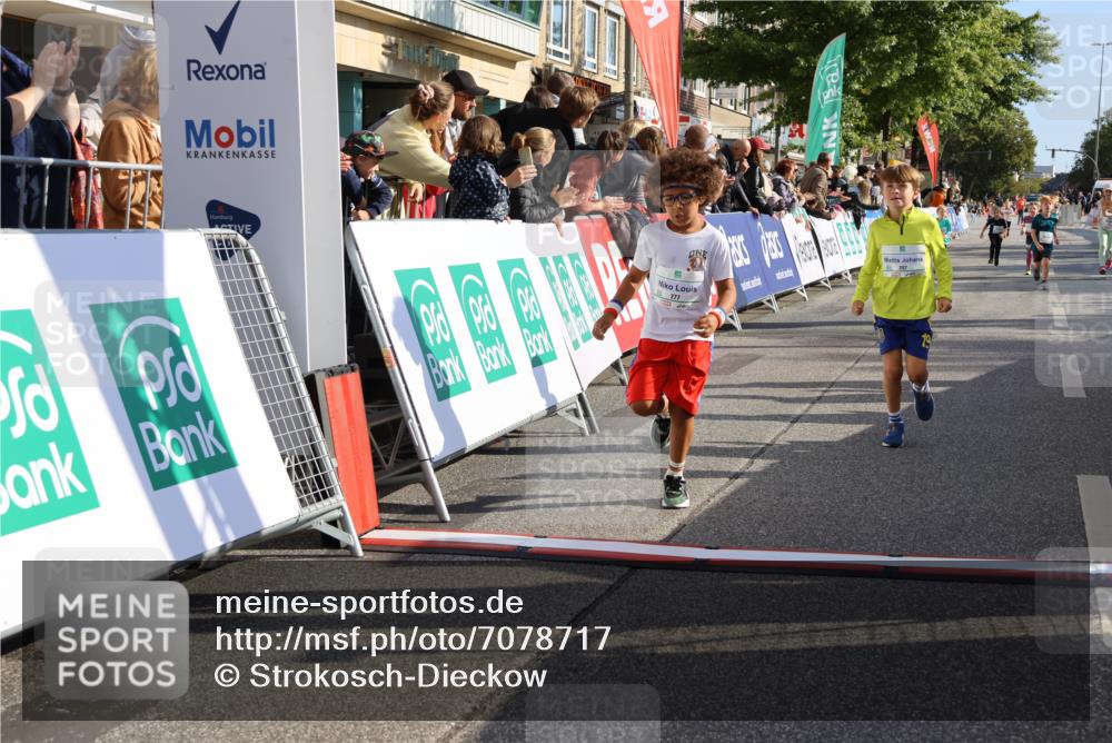 15.09.2024 - PSD Bank Halbmarathon Strokosch-Dieckow http://msf.ph/oto/7078717 15.09.2024 10:31:26 Ziel 24, 25, 39, 72, 104, 105, 126, 141, 160, 163, 191, 277, 287 meine-sportfotos.de